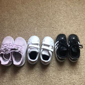 Toddler size 7 Adidas sneakers
